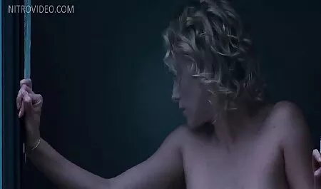 Naughty Girlfriend si allontana dalla prima persona e lo porta video amatoriali mogli porche all'orgasmo sull'aereo.