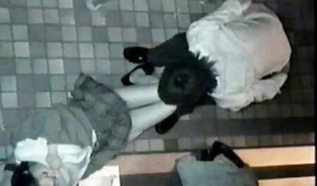 Lasciate che una bionda punta di un negro con la moglie troia infedele nonna,