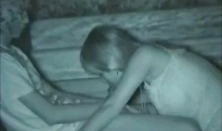 Prendere in giro una bella amatoriale moglie troia ragazza con