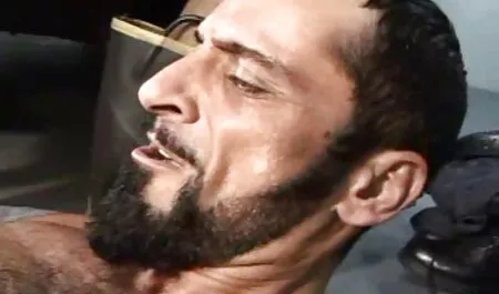 L'interesse di sua sorella è apparso moglie troia cuckold anche in questo episodio