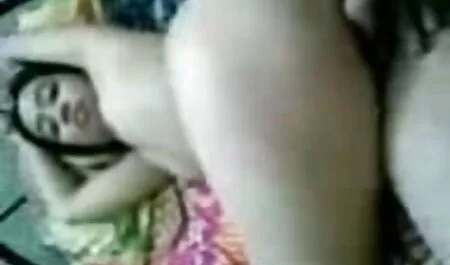 Sospettando alcun dubbio che la ragazza in sua mogli porche amatoriali assenza, organizzare un sesso.