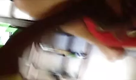 Un bravo ragazzo tra le tette, nella mogli porche italiane bocca di una fidanzata impegnata