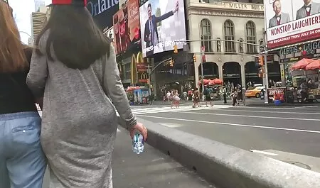Il regista andò sul collo e ne trovò uno grande. video porno moglie zoccola