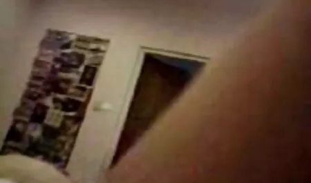 Dopo il ritorno video porno gratis moglie troia dalla spiaggia, la ragazza bionda seduce il marito di sua sorella.