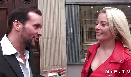 Ha continuato mia moglie fa la troia a incontrare nuove tette, e presto divenne un cazzo