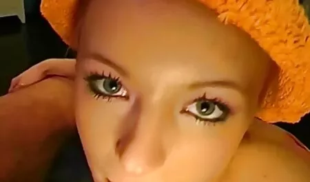 L'ascolto moglie troia video grato del pianista, non il concerto vicino all'ano.
