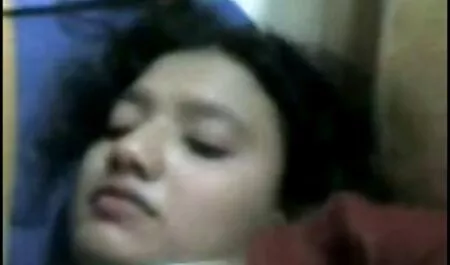 L'insegnante ha sempre chiesto di provare una donna di colore sul proprio bella moglie troia sesso