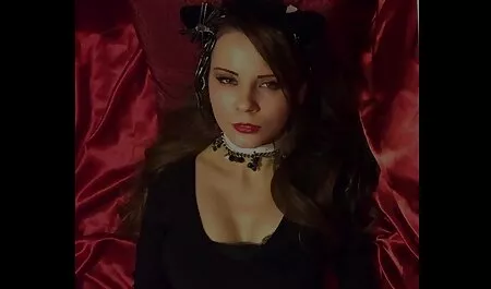 Le ragazze portano il loro amante in gruppi di tre che troia mia moglie in modo che i ragazzi non vengano lasciati indietro.