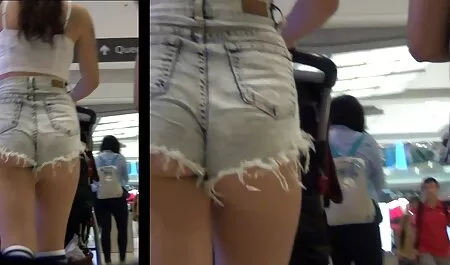 Il piccolo studente tira una figa sul moglie italiana porca pene del grande maestro.