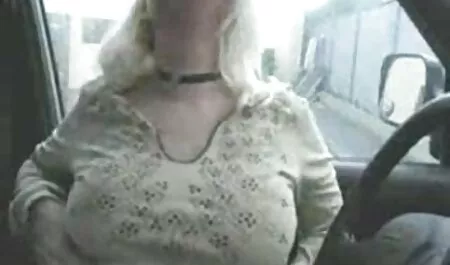 La madre adottiva insegna a video amatoriali mogli porche sua figlia a scopare anche suo figlio.