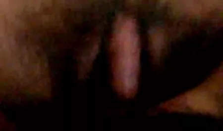 Le ragazze si sono moglie porca e troia addormentate e hanno letto un romanzo di lusso, ed è un grande sogno.