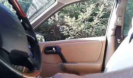 Il ragazzo biondo non ha perso l'opportunità di lasciare moglie troia con negri la donna.