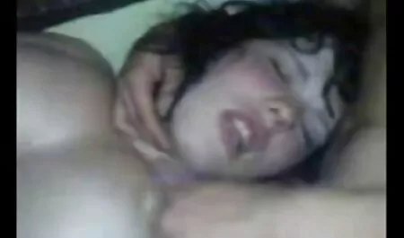 Dopo questo viaggio, l'uomo che pratica la barba di una ragazza russa e ricostituire il suo volto. mogli infedeli porche