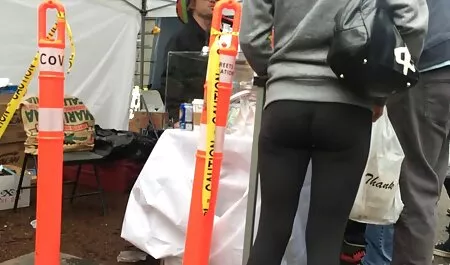 Coniglio Capra incontrato una moglie zoccola la donna al lavoro.