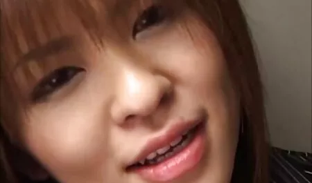 Vecchio, come una bambina, un cuckold troia grasso.